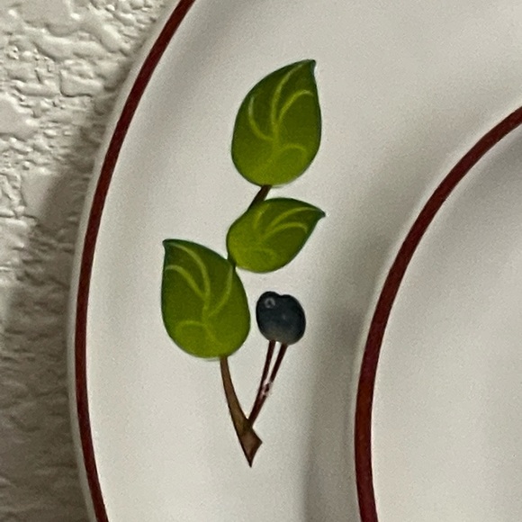 Vintage Shonfeld’s ceramic olive/appetizer dish - Picture 2 of 10